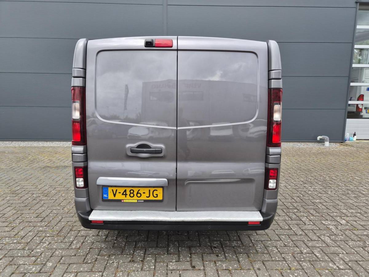 Renault Trafic Renault Trafic 1.6 dCi T29 L2H1 Airco Cruise Navi 125pk