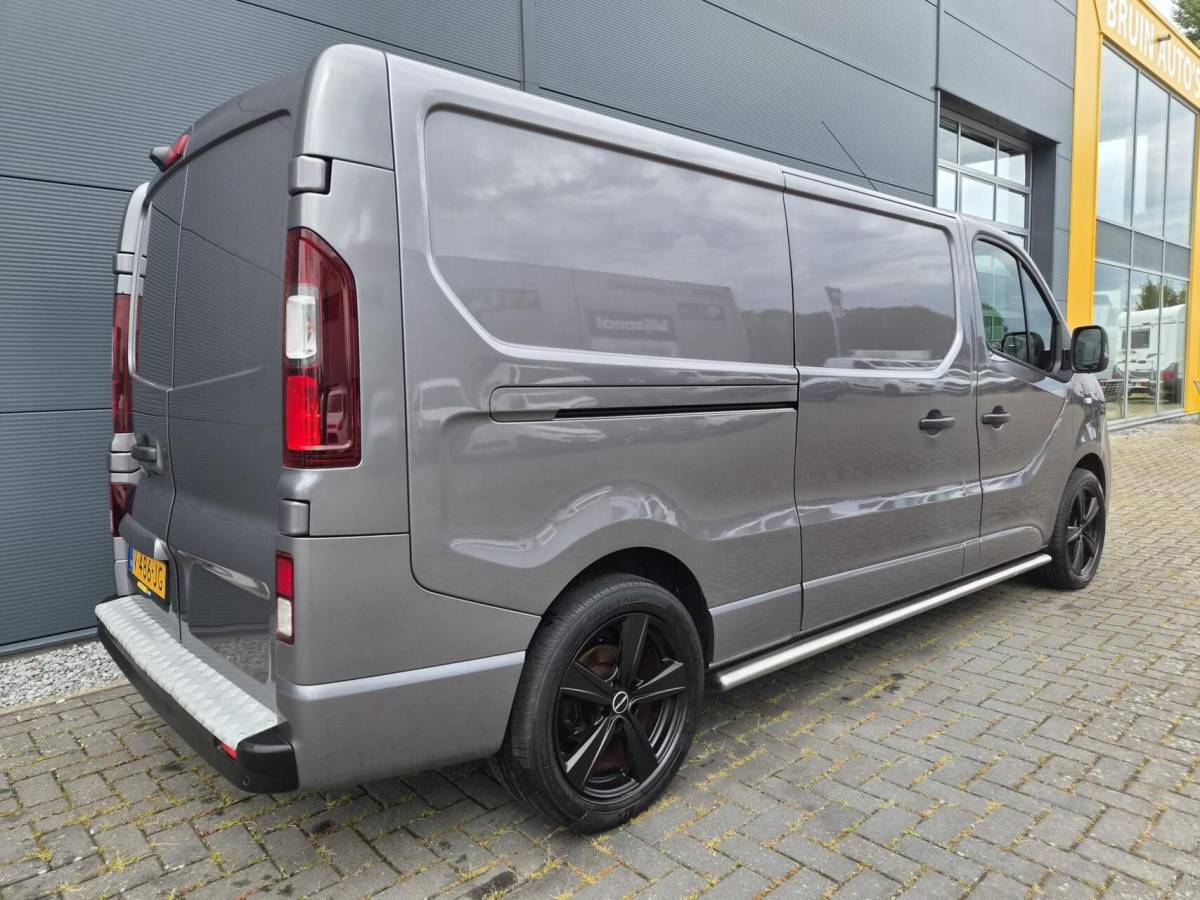 Renault Trafic Renault Trafic 1.6 dCi T29 L2H1 Airco Cruise Navi 125pk
