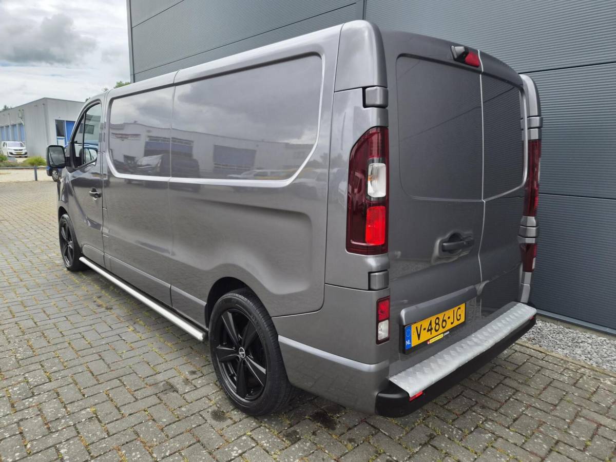 Renault Trafic Renault Trafic 1.6 dCi T29 L2H1 Airco Cruise Navi 125pk