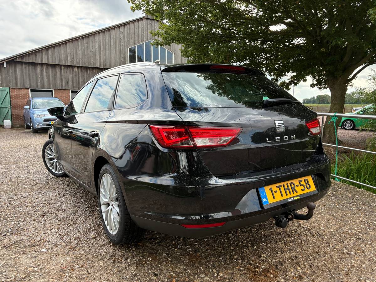 SEAT Leon Seat Leon ST 1.2 TSI Style First Edition | Half leder + Cruise + Clima nu € 5.975,-!!!