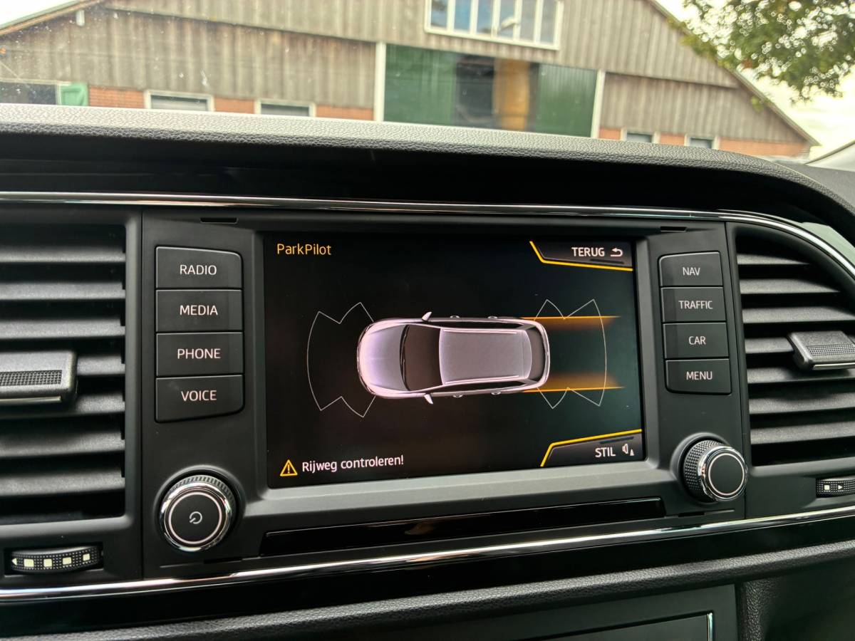 SEAT Leon Seat Leon ST 1.2 TSI Style First Edition | Half leder + Cruise + Clima nu € 5.975,-!!!
