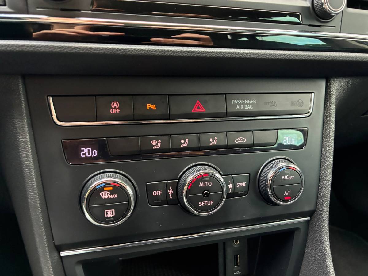 SEAT Leon Seat Leon ST 1.2 TSI Style First Edition | Half leder + Cruise + Clima nu € 5.975,-!!!