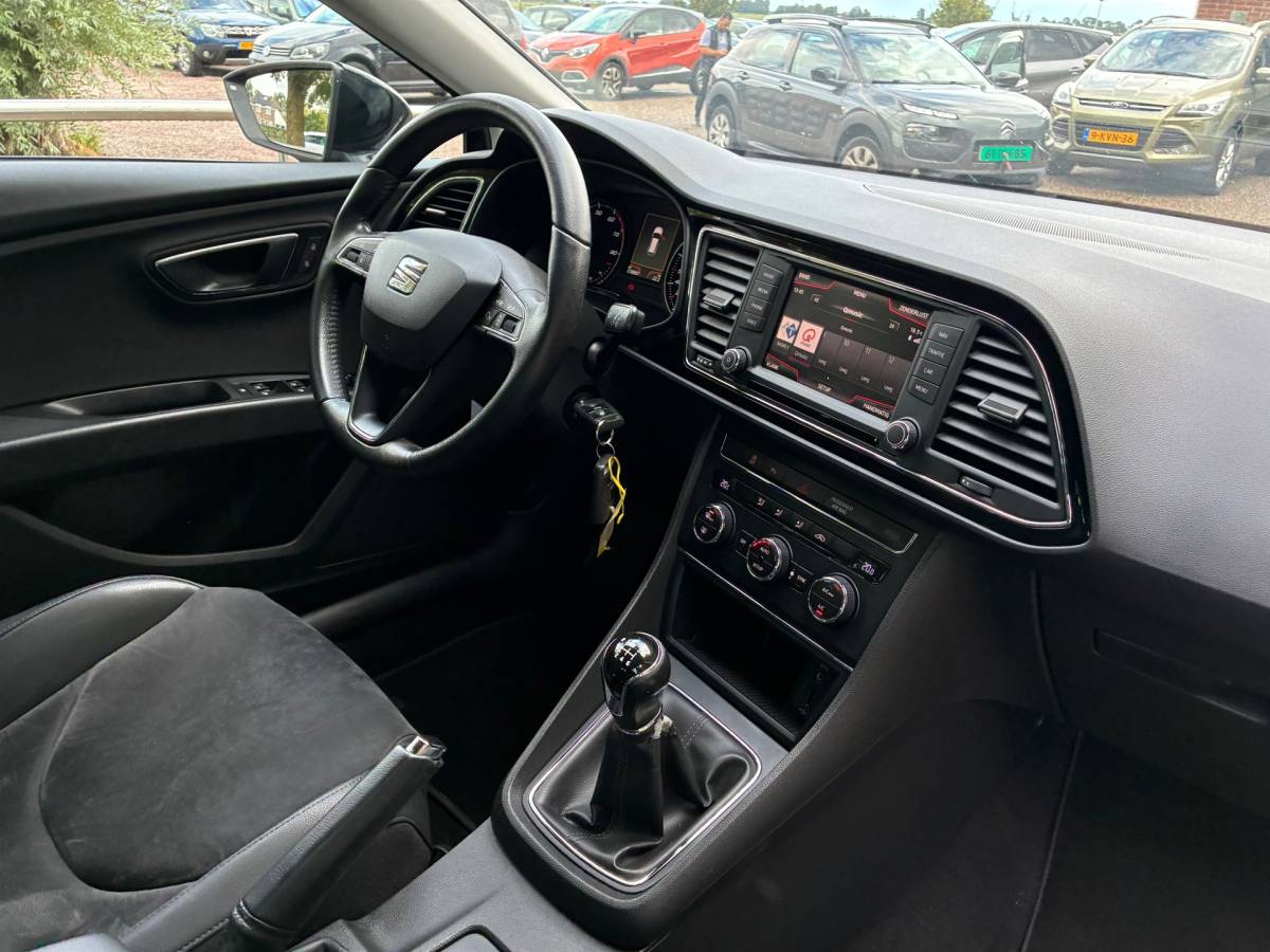 SEAT Leon Seat Leon ST 1.2 TSI Style First Edition | Half leder + Cruise + Clima nu € 5.975,-!!!