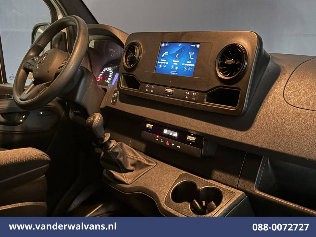Mercedes-Benz Sprinter Mercedes-Benz Sprinter 317 CDI 170pk L2H2 Euro6 Airco | Camera | Navigatie | Apple Carplay | LED | Stoelverwarming Android Auto, Parkeersensoren