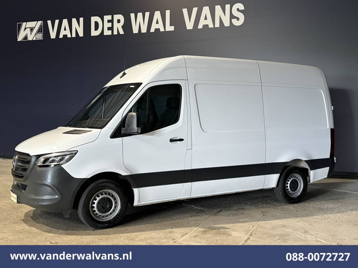Mercedes-Benz Sprinter Mercedes-Benz Sprinter 317 CDI 170pk L2H2 Euro6 Airco | Camera | Navigatie | Apple Carplay | LED | Stoelverwarming Android Auto, Parkeersensoren