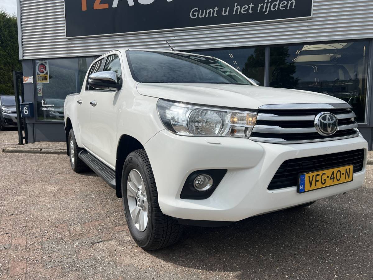 Toyota Hilux Toyota HiLux 2.4 D-4D-F Double Cab Professional