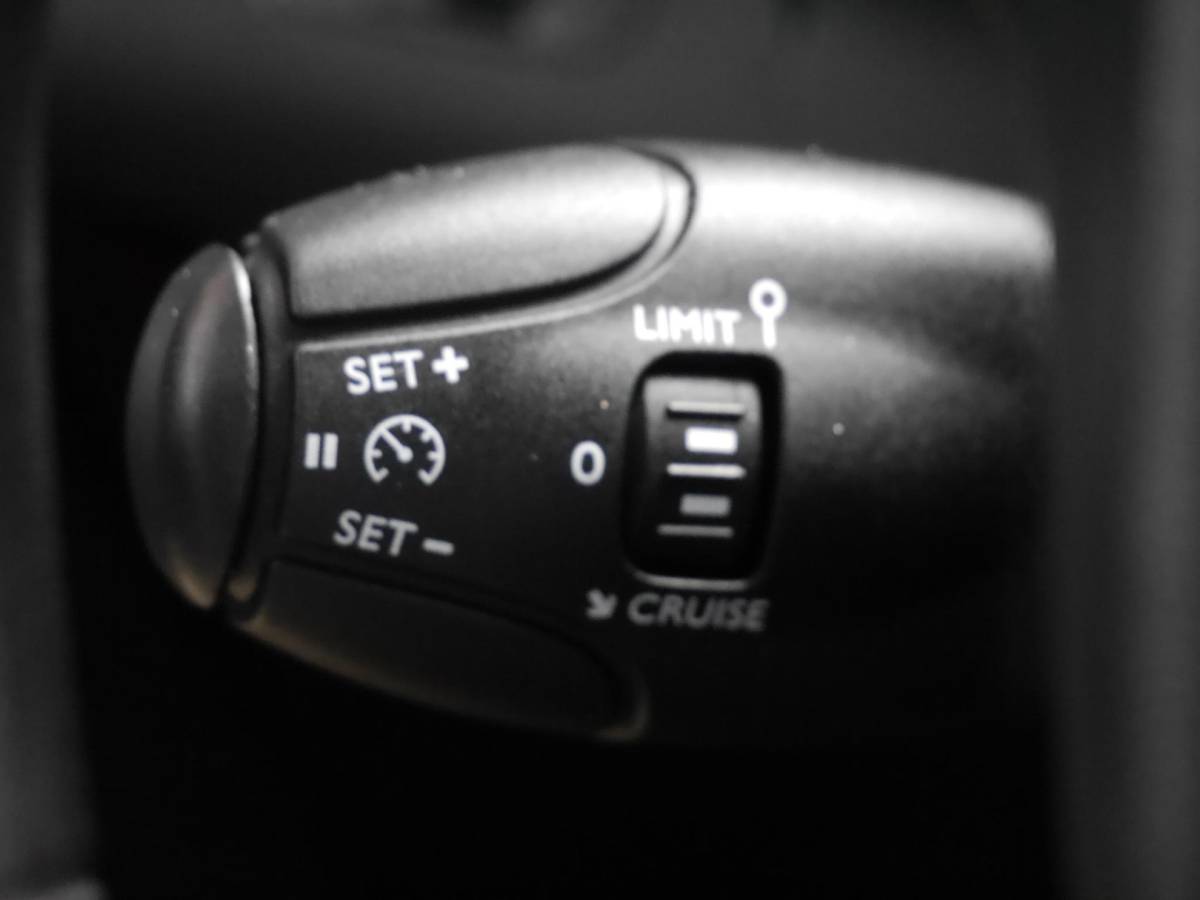 Peugeot Partner Peugeot Partner 1.6 BlueHDI Premium Long | Marge auto | Airco | Cruise control | Navigatie | Parkeersensoren achter | Laadruimte betimmering