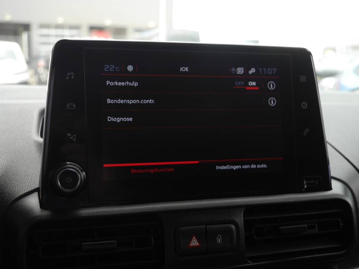 Peugeot Partner Peugeot Partner 1.6 BlueHDI Premium Long | Marge auto | Airco | Cruise control | Navigatie | Parkeersensoren achter | Laadruimte betimmering