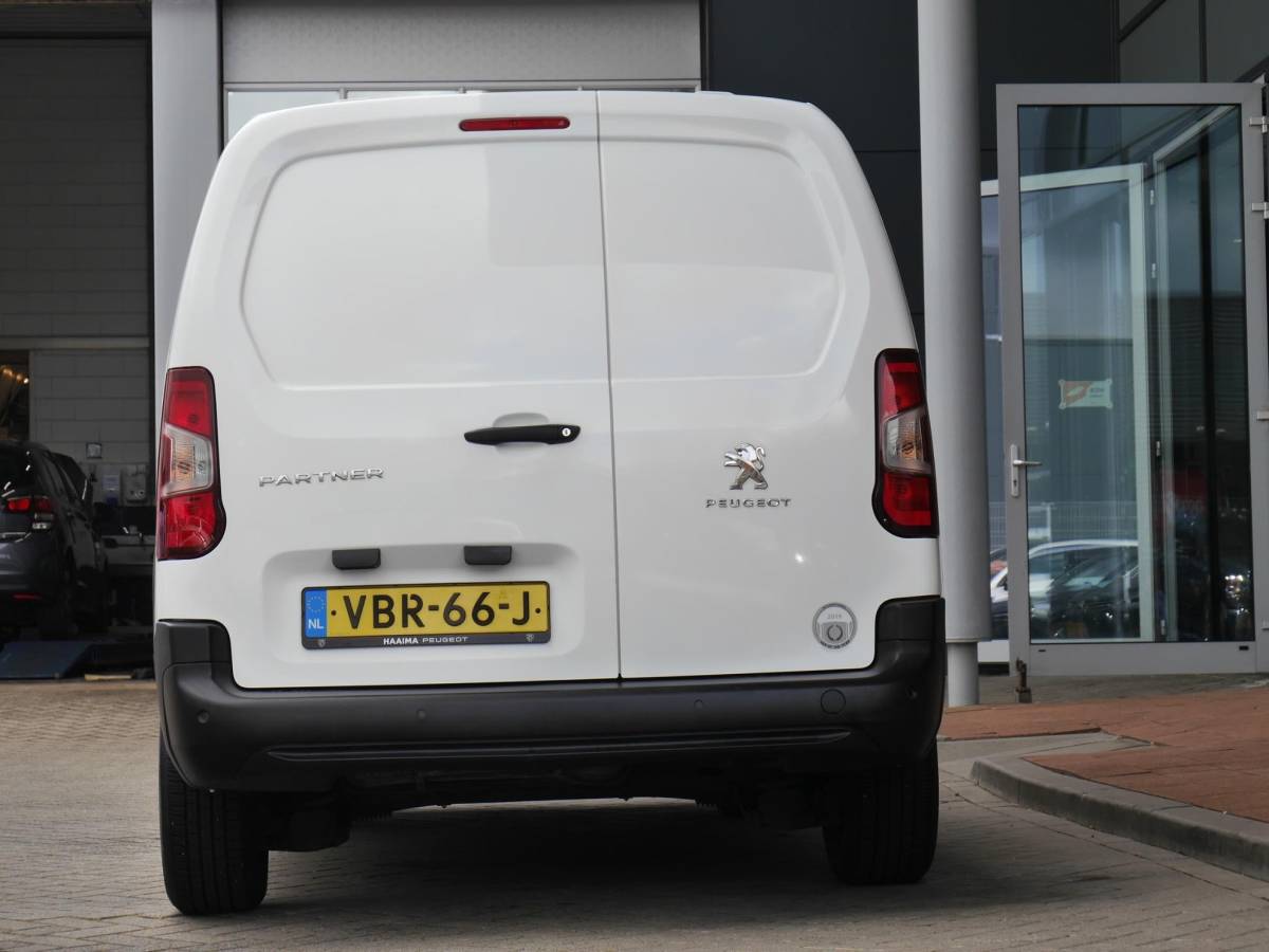 Peugeot Partner Peugeot Partner 1.6 BlueHDI Premium Long | Marge auto | Airco | Cruise control | Navigatie | Parkeersensoren achter | Laadruimte betimmering