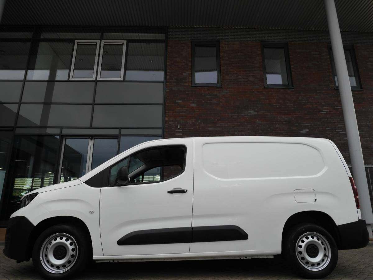Peugeot Partner Peugeot Partner 1.6 BlueHDI Premium Long | Marge auto | Airco | Cruise control | Navigatie | Parkeersensoren achter | Laadruimte betimmering