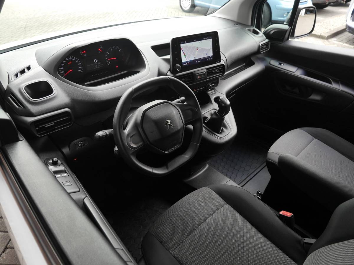 Peugeot Partner Peugeot Partner 1.6 BlueHDI Premium Long | Marge auto | Airco | Cruise control | Navigatie | Parkeersensoren achter | Laadruimte betimmering