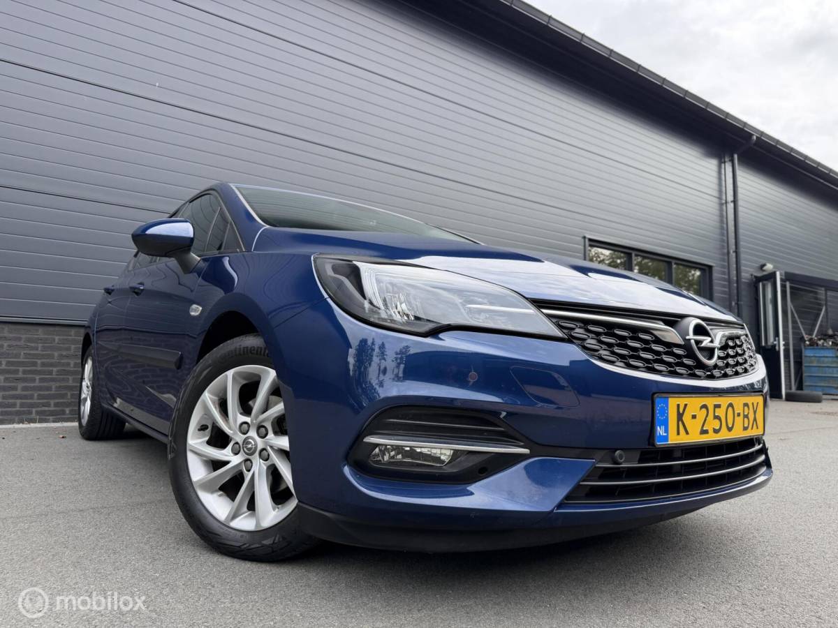 Opel Astra Opel Astra 1.2 Turbo Edition CLIMA*CRUISE*CARPLAY*HAAK*NAP!*LED