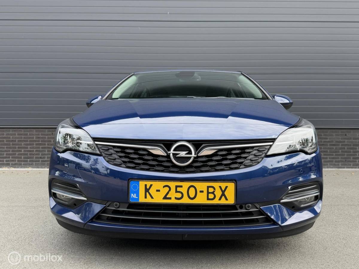 Opel Astra Opel Astra 1.2 Turbo Edition CLIMA*CRUISE*CARPLAY*HAAK*NAP!*LED