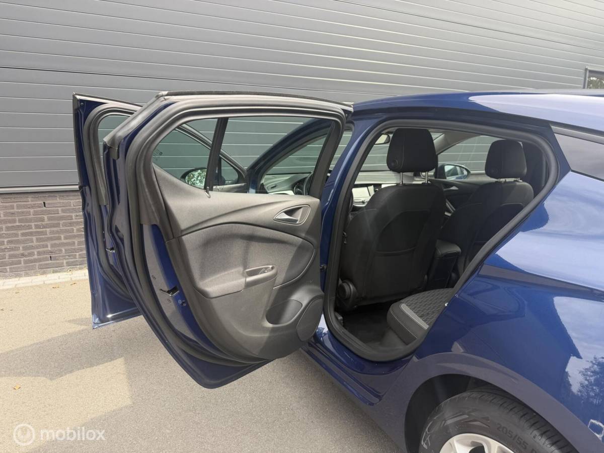 Opel Astra Opel Astra 1.2 Turbo Edition CLIMA*CRUISE*CARPLAY*HAAK*NAP!*LED