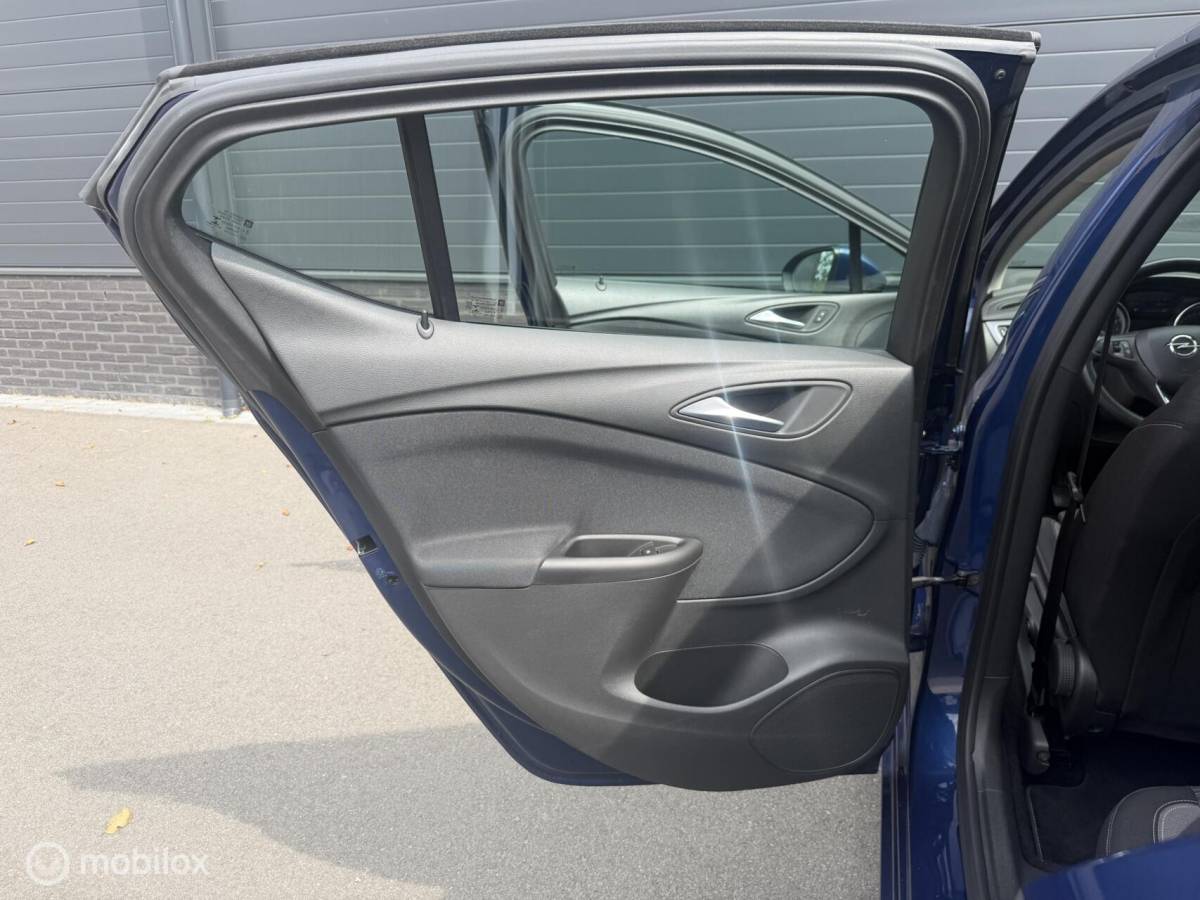 Opel Astra Opel Astra 1.2 Turbo Edition CLIMA*CRUISE*CARPLAY*HAAK*NAP!*LED