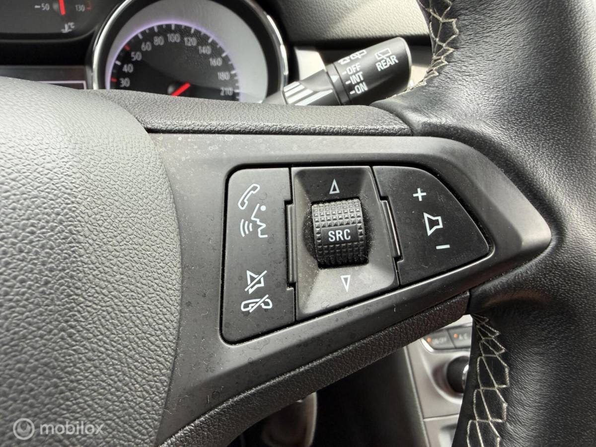 Opel Astra Opel Astra 1.2 Turbo Edition CLIMA*CRUISE*CARPLAY*HAAK*NAP!*LED
