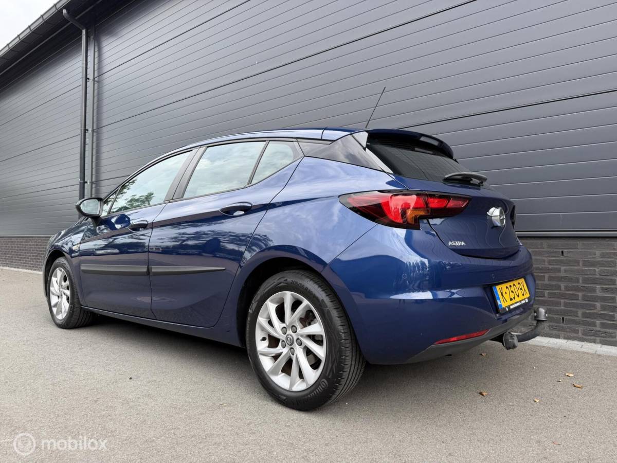 Opel Astra Opel Astra 1.2 Turbo Edition CLIMA*CRUISE*CARPLAY*HAAK*NAP!*LED