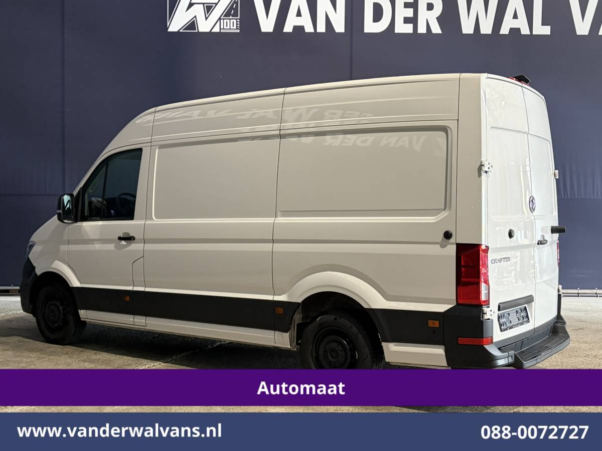 Volkswagen Crafter Volkswagen Crafter 2.0 TDI 141pk Automaat L3H3 L2H2 Euro6 Airco | Camera | Navigatie | Apple Carplay Android Auto, Parkeersensoren, Bijrijdersbank, 3000kg trekvermogen