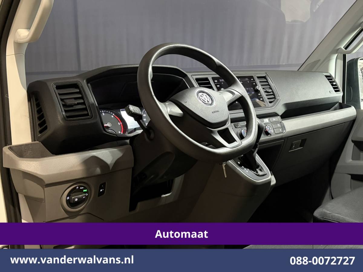 Volkswagen Crafter Volkswagen Crafter 2.0 TDI 141pk Automaat L3H3 L2H2 Euro6 Airco | Camera | Navigatie | Apple Carplay Android Auto, Parkeersensoren, Bijrijdersbank, 3000kg trekvermogen