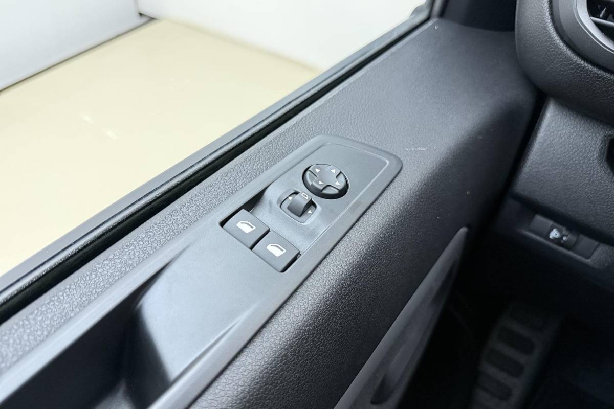 Fiat Scudo Fiat Scudo 2.0 MultiJet 180pk L3H1 DC Business Pro | Dubbel Cabine | 6-Persoons | Automaat | Airconditioning | Cruise control