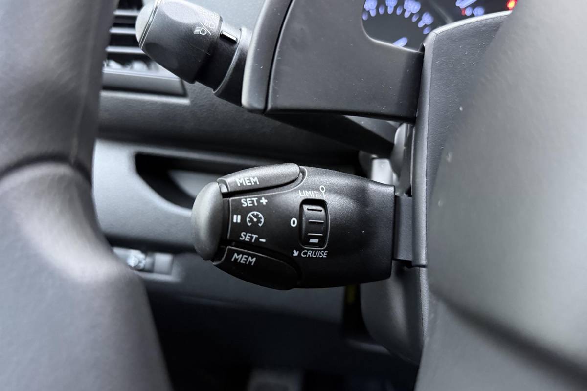 Fiat Scudo Fiat Scudo 2.0 MultiJet 180pk L3H1 DC Business Pro | Dubbel Cabine | 6-Persoons | Automaat | Airconditioning | Cruise control