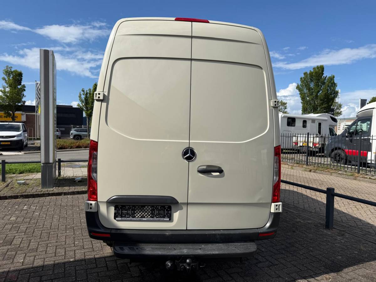 Mercedes-Benz Sprinter Mercedes-Benz Sprinter 311 CDI L2H2 RWD E6 | 3.5T Trekhaak mogelijk | Airco