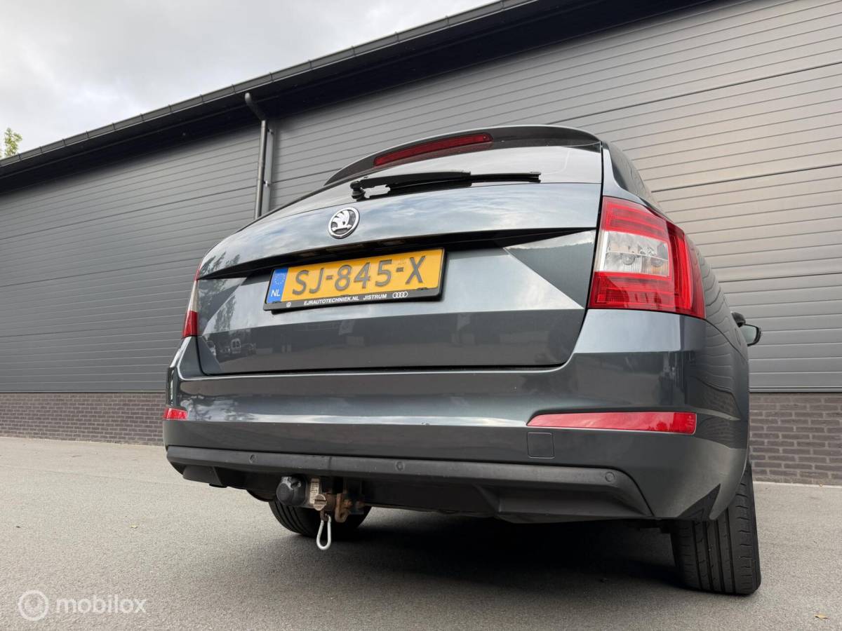 Škoda Octavia Skoda Octavia Combi 1.4 TSI 150 PK! Greentech Style TOPSTAAT!