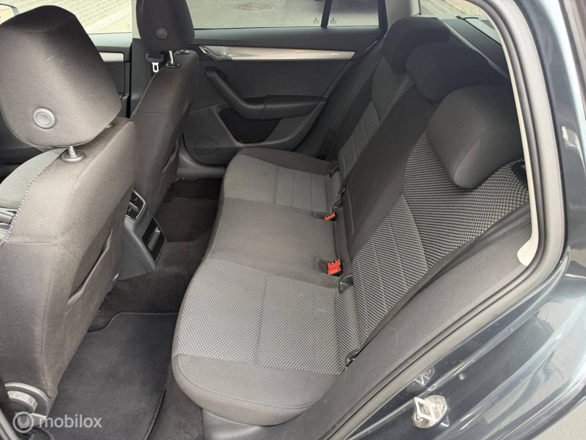 Škoda Octavia Skoda Octavia Combi 1.4 TSI 150 PK! Greentech Style TOPSTAAT!
