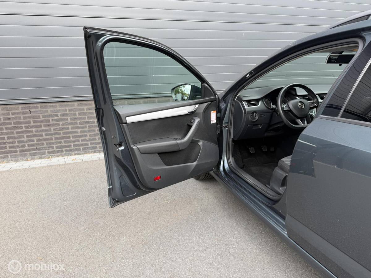Škoda Octavia Skoda Octavia Combi 1.4 TSI 150 PK! Greentech Style TOPSTAAT!