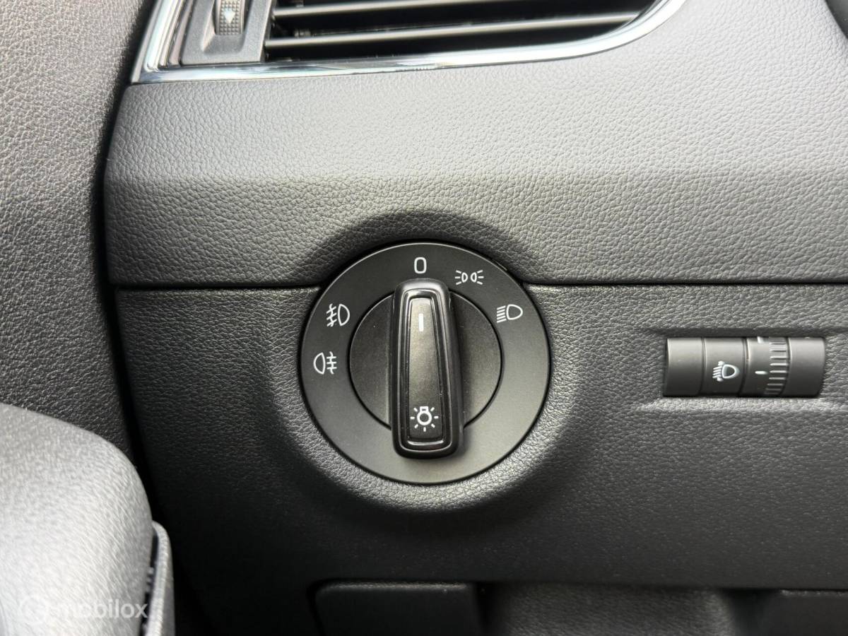 Škoda Octavia Skoda Octavia Combi 1.4 TSI 150 PK! Greentech Style TOPSTAAT!