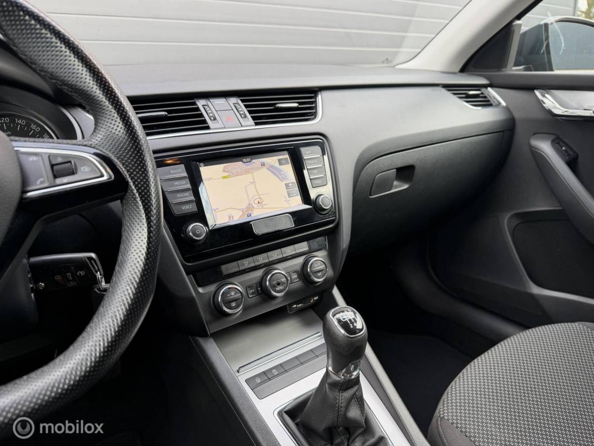 Škoda Octavia Skoda Octavia Combi 1.4 TSI 150 PK! Greentech Style TOPSTAAT!