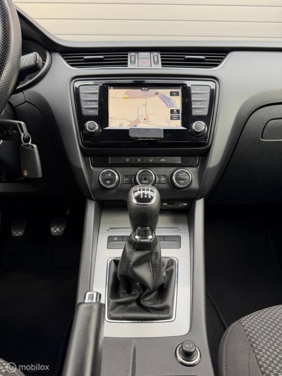 Škoda Octavia Skoda Octavia Combi 1.4 TSI 150 PK! Greentech Style TOPSTAAT!