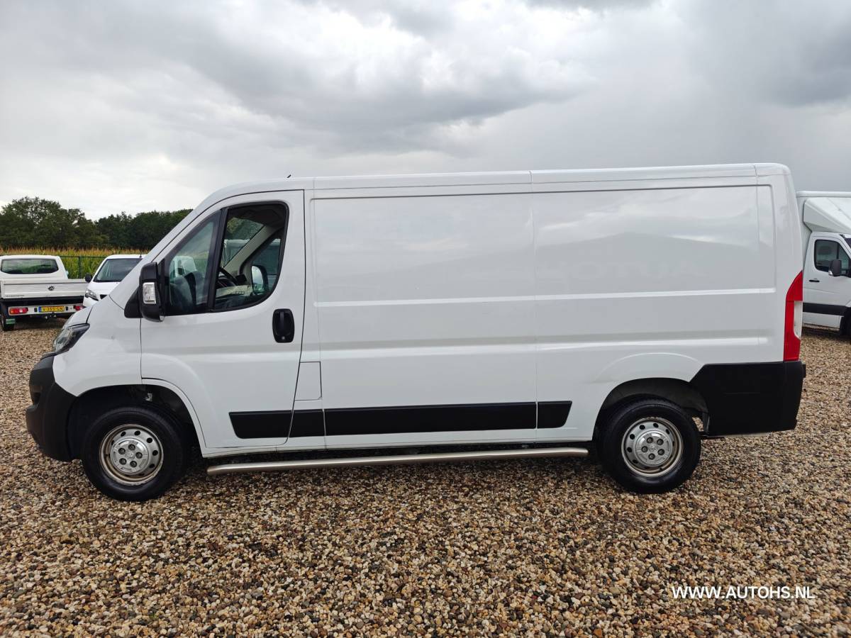 Peugeot Boxer Peugeot Boxer 2.2 BlueHDi 120 L2H1 , 1e Eig , Euro 6 , Apk 8-2027 , Lang model , Airco cruise camera.