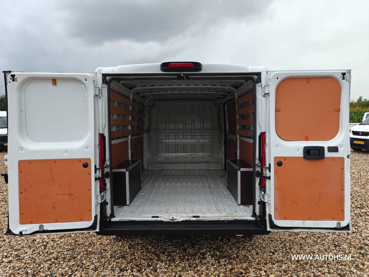 Peugeot Boxer Peugeot Boxer 2.2 BlueHDi 120 L2H1 , 1e Eig , Euro 6 , Apk 8-2027 , Lang model , Airco cruise camera.