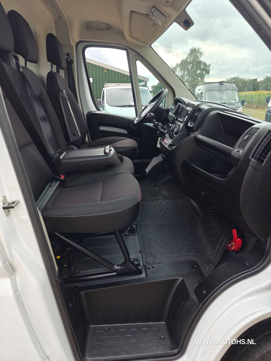 Peugeot Boxer Peugeot Boxer 2.2 BlueHDi 120 L2H1 , 1e Eig , Euro 6 , Apk 8-2027 , Lang model , Airco cruise camera.