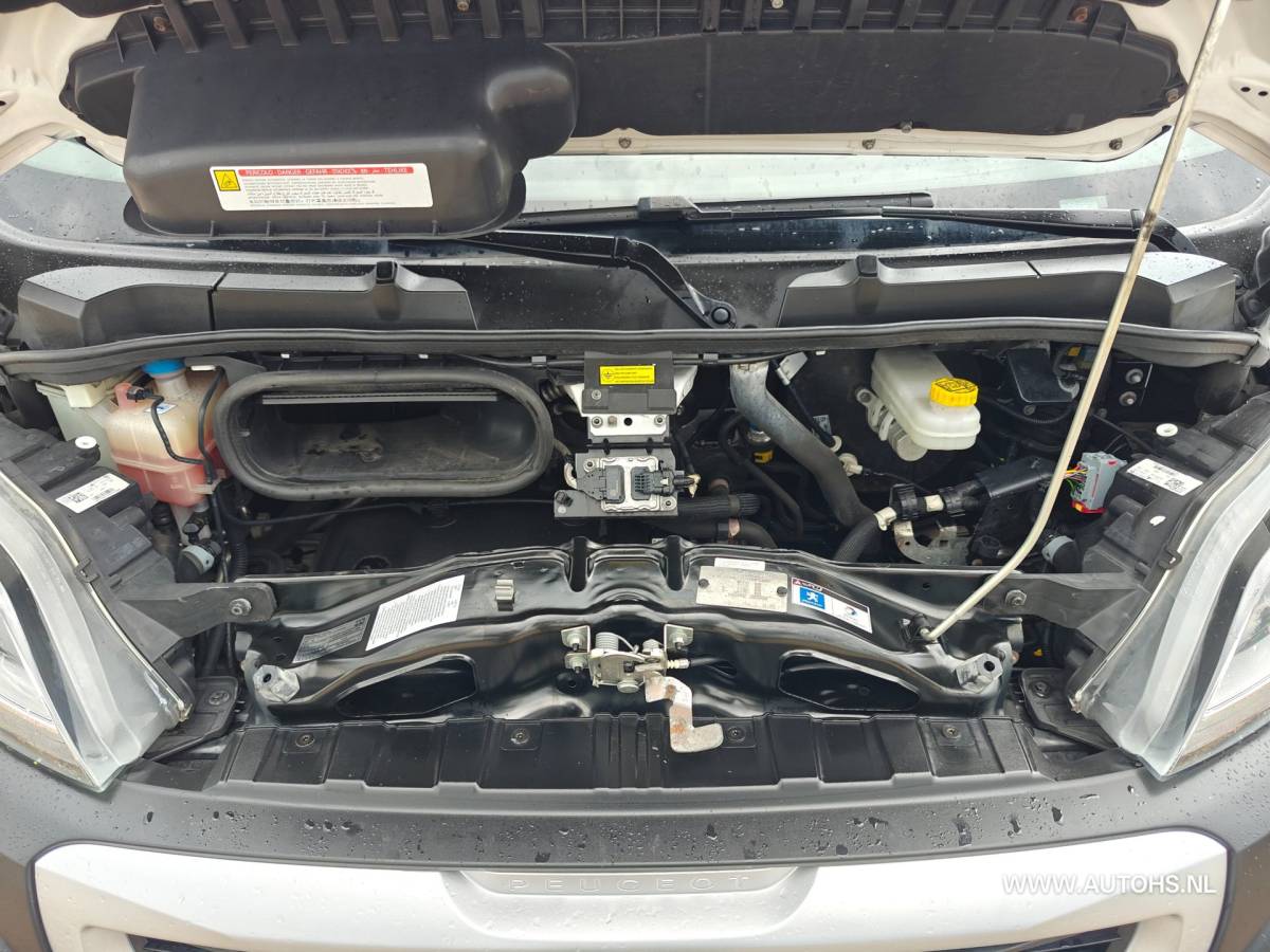 Peugeot Boxer Peugeot Boxer 2.2 BlueHDi 120 L2H1 , 1e Eig , Euro 6 , Apk 8-2027 , Lang model , Airco cruise camera.