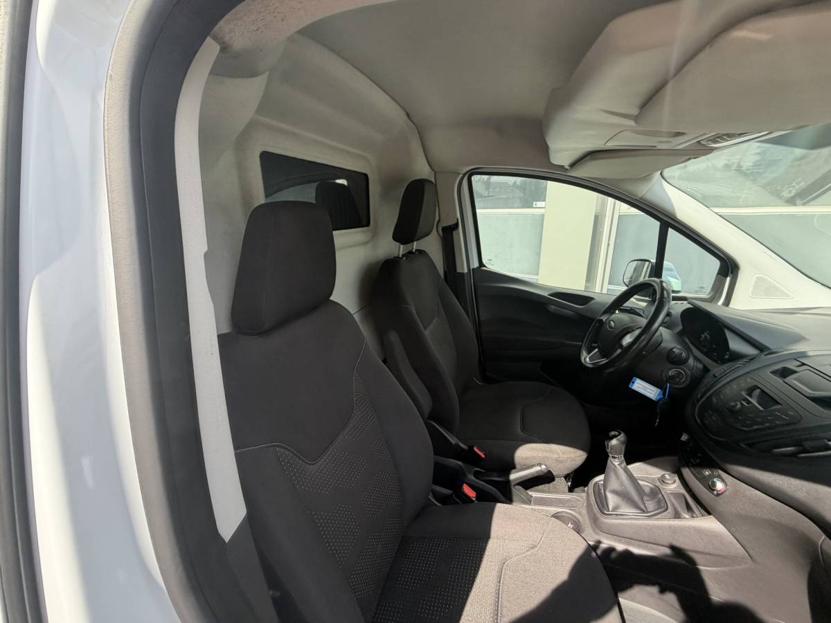 Ford Transit Courier Ford Transit Courier 1.5 TDCI Trend (Bestel)  11-2017 161.622 KM