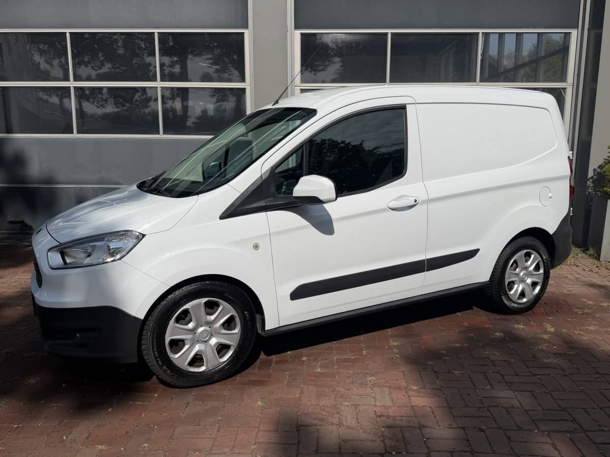 Ford Transit Courier Ford Transit Courier 1.5 TDCI Trend (Bestel)  11-2017 161.622 KM
