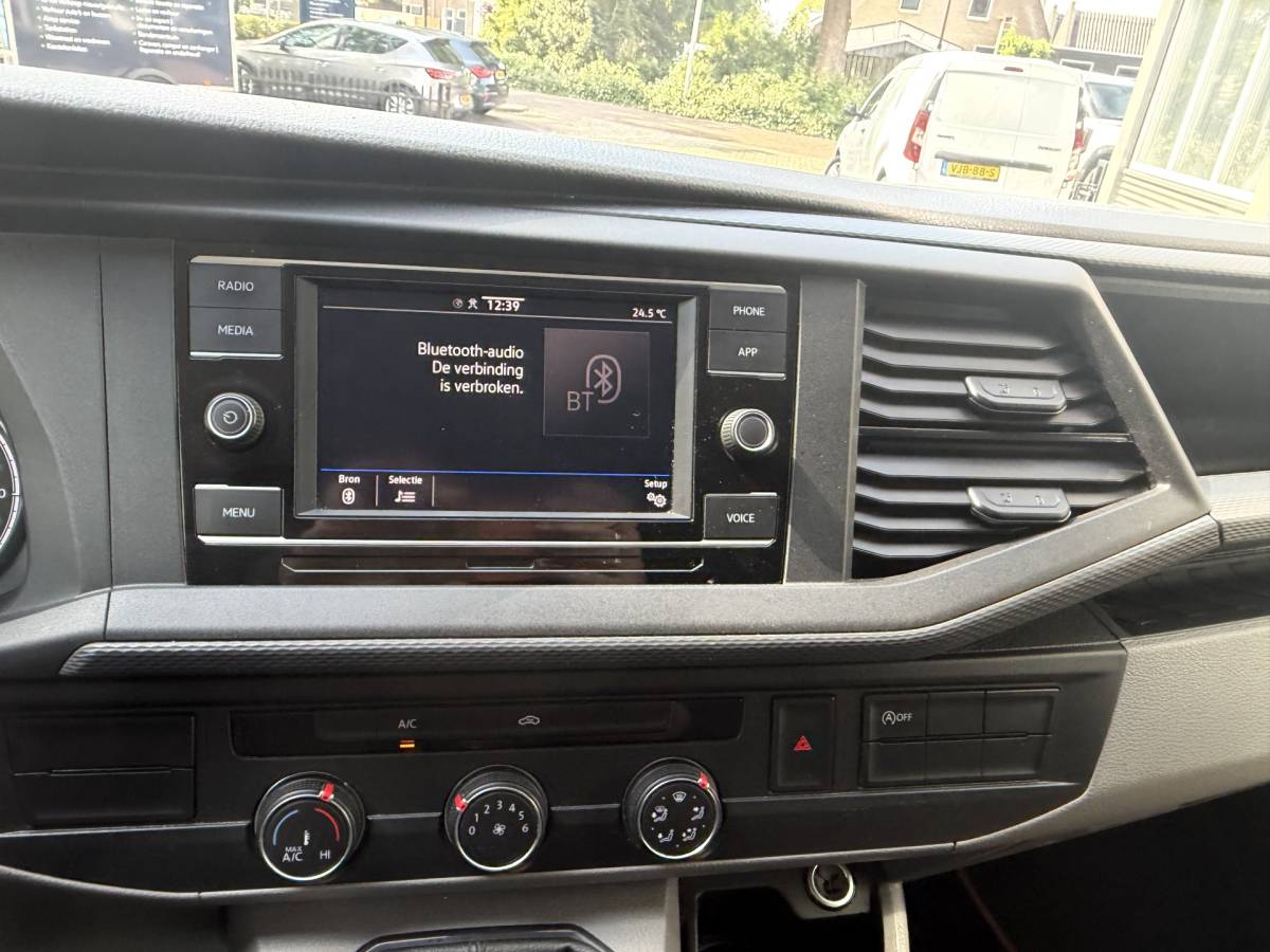 Volkswagen Transporter Volkswagen Transporter 2.0 TDI L2H3 28 (Bestel) | Trekhaak | Cruise | PDC |  04-2022 135.272 KM