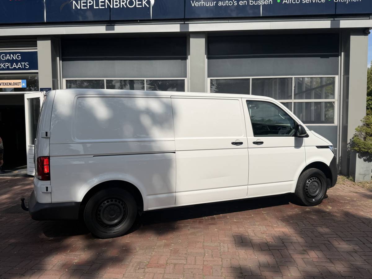 Volkswagen Transporter Volkswagen Transporter 2.0 TDI L2H3 28 (Bestel) | Trekhaak | Cruise | PDC |  04-2022 135.272 KM