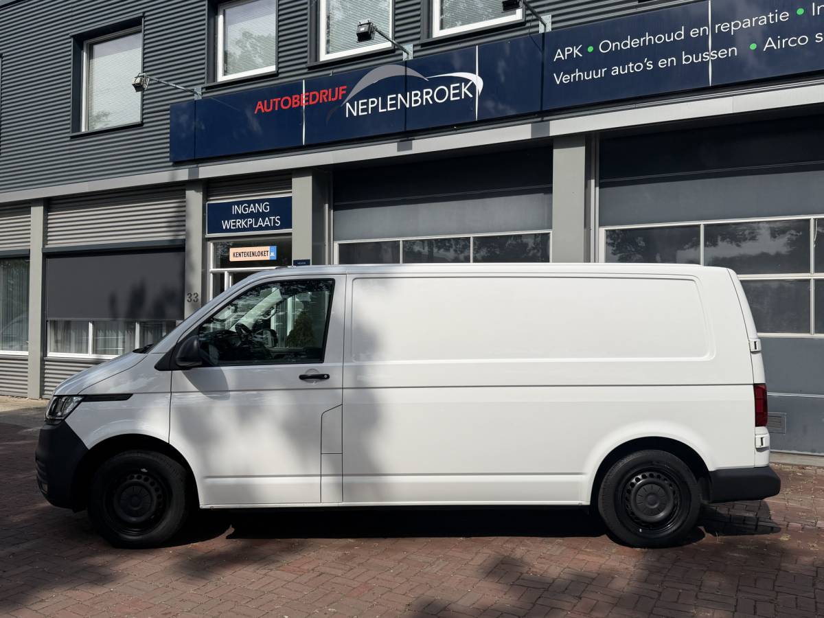 Volkswagen Transporter Volkswagen Transporter 2.0 TDI L2H3 28 (Bestel) | Trekhaak | Cruise | PDC |  04-2022 135.272 KM