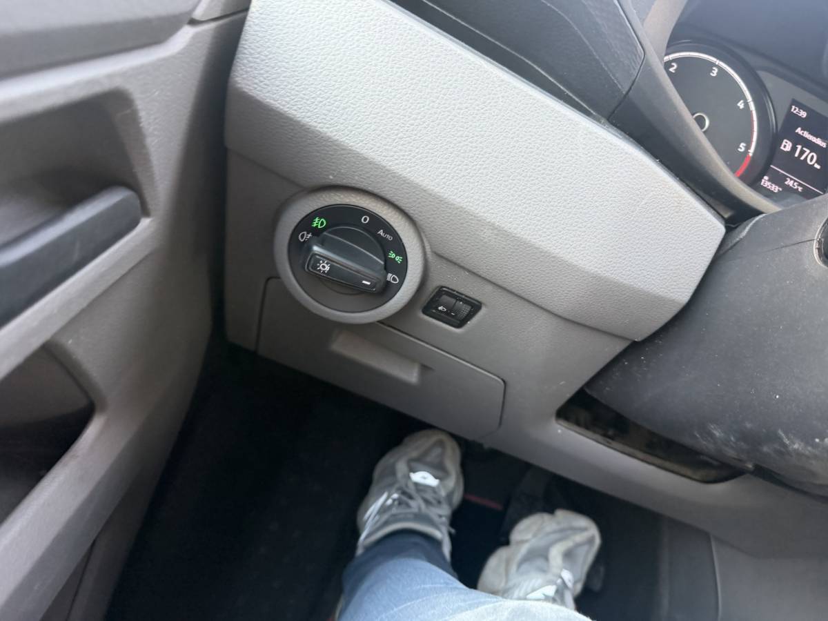 Volkswagen Transporter Volkswagen Transporter 2.0 TDI L2H3 28 (Bestel) | Trekhaak | Cruise | PDC |  04-2022 135.272 KM