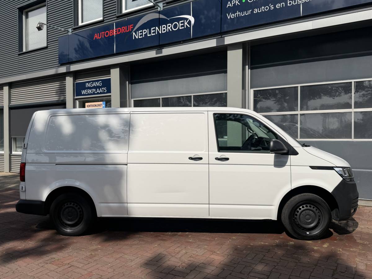 Volkswagen Transporter Volkswagen Transporter 2.0 TDI L2H3 28 (Bestel) | Trekhaak | Cruise | PDC |  04-2022 135.272 KM