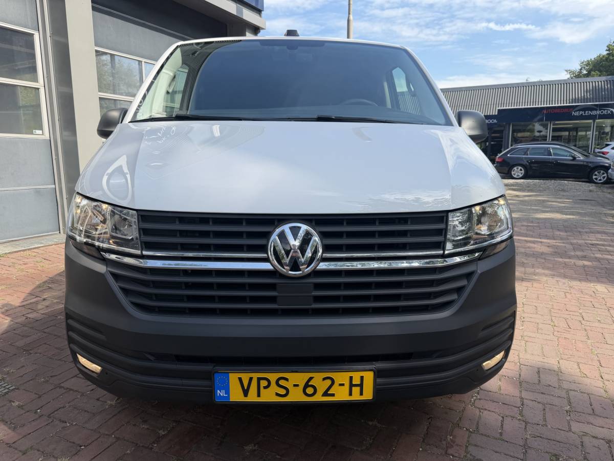 Volkswagen Transporter Volkswagen Transporter 2.0 TDI L2H3 28 (Bestel) | Trekhaak | Cruise | PDC |  04-2022 135.272 KM
