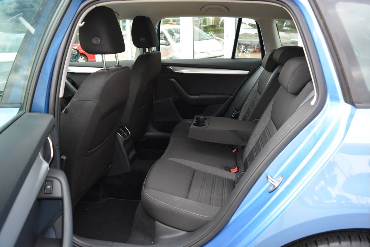 Škoda Octavia ŠKODA Octavia Combi 1.0 116PK TSI Greentech Ambition DSG | Cruise | Trekhaak | Orig. NL | NAP |