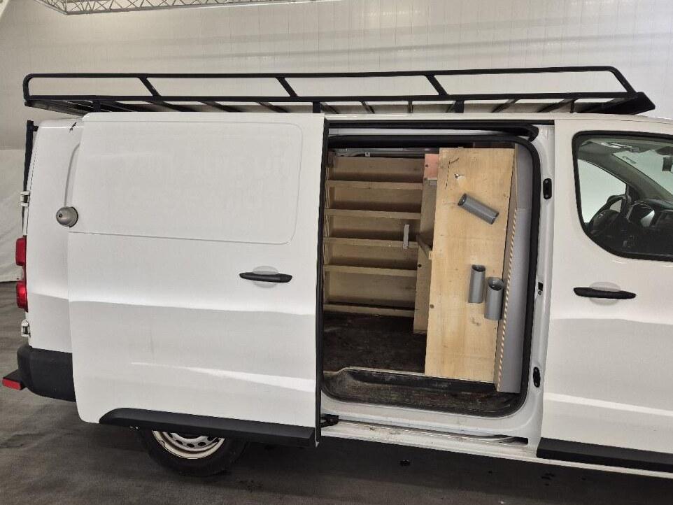 Opel Vivaro Opel Vivaro 2.0 CDTI L3H1 IMPERIAAL TREKHAAK 2500KG