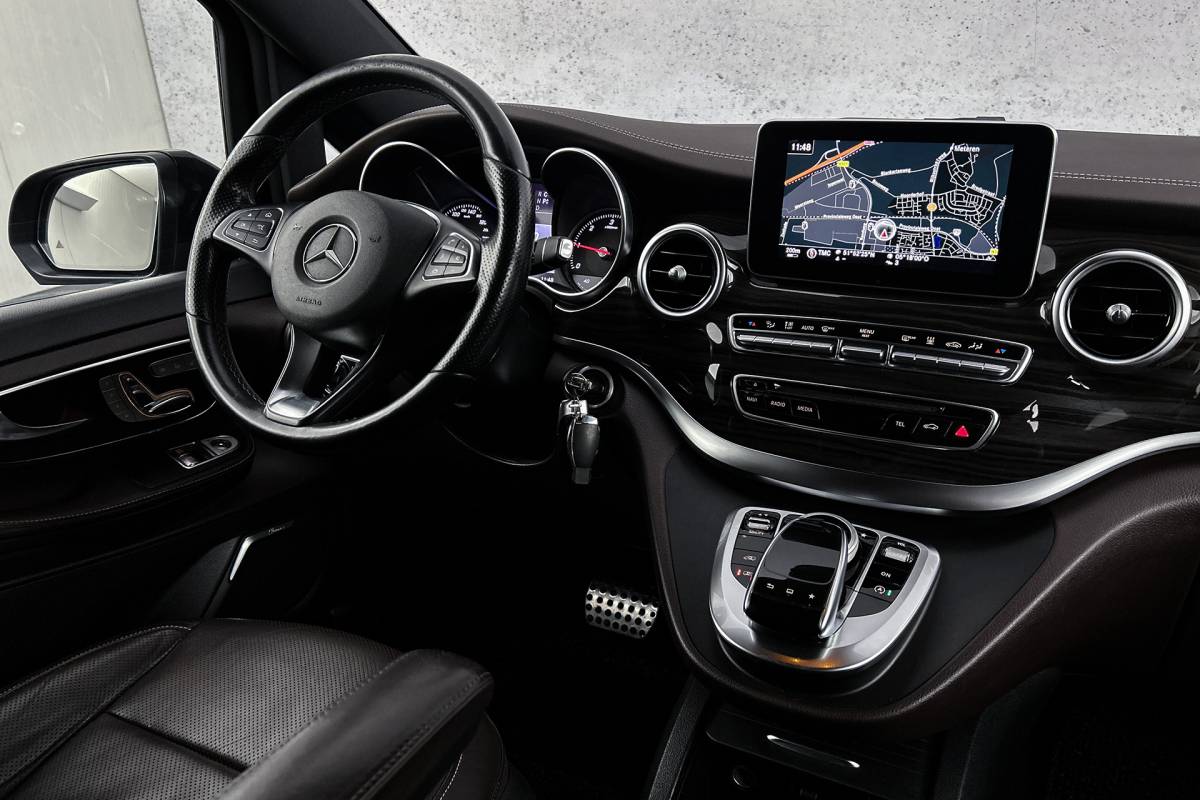 Mercedes-Benz V-Klasse Mercedes-Benz V-klasse 250d Lang | Dubbel cabine | 2x schuifdeur | Lederen bekleding