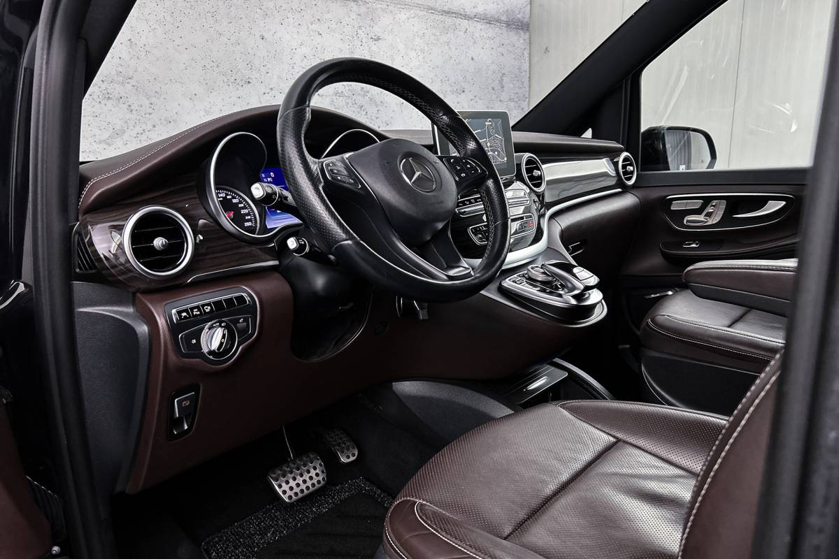 Mercedes-Benz V-Klasse Mercedes-Benz V-klasse 250d Lang | Dubbel cabine | 2x schuifdeur | Lederen bekleding
