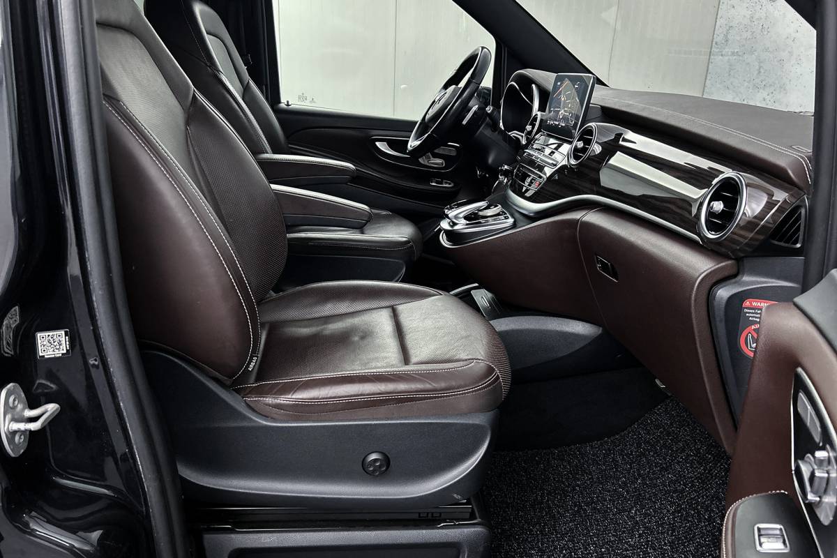 Mercedes-Benz V-Klasse Mercedes-Benz V-klasse 250d Lang | Dubbel cabine | 2x schuifdeur | Lederen bekleding