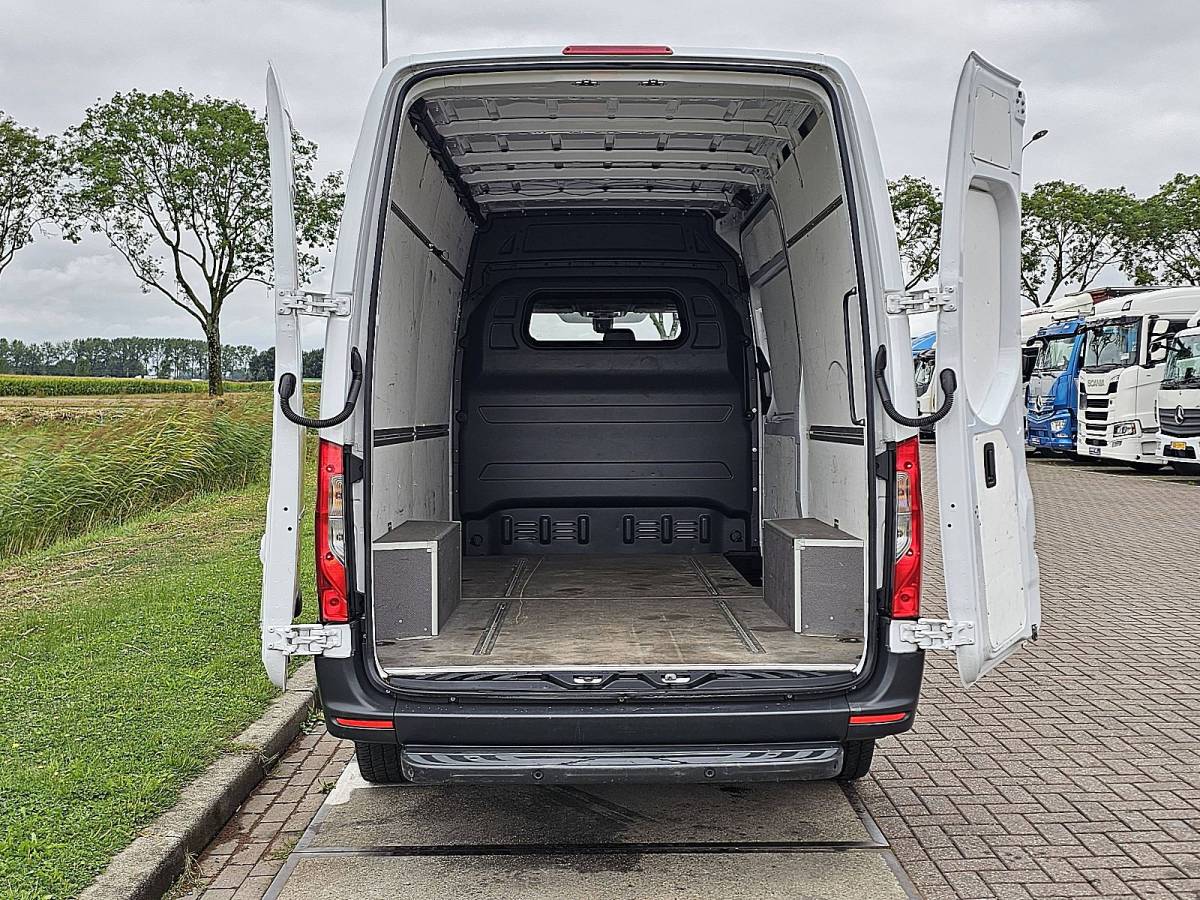 Mercedes-Benz Sprinter MERCEDES-BENZ SPRINTER 317 l2h2 automaat mbux
